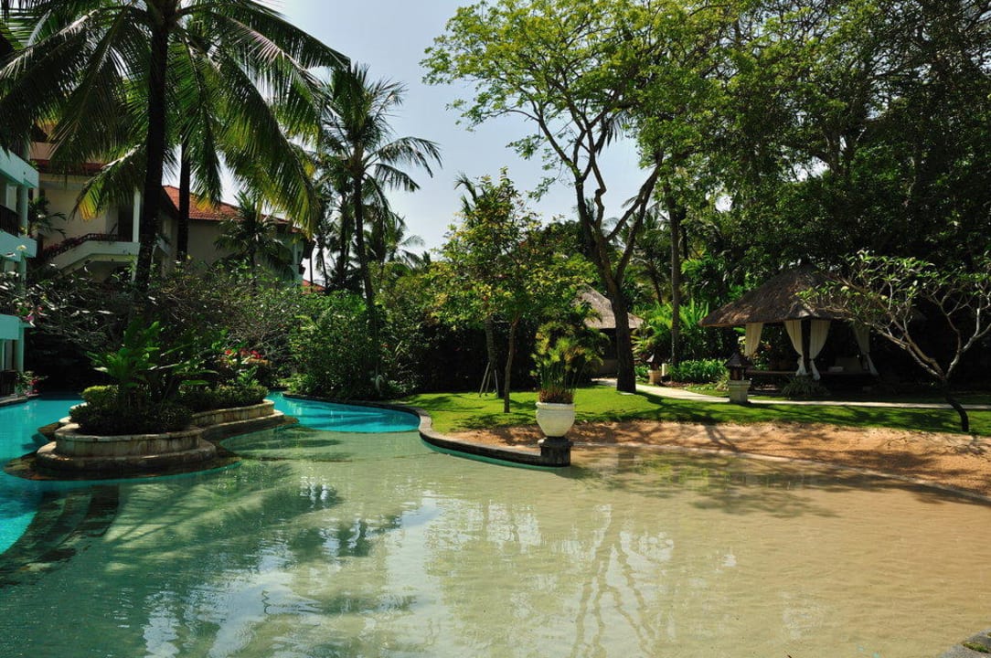 Pool The Laguna A Luxury Collection Resort & Spa