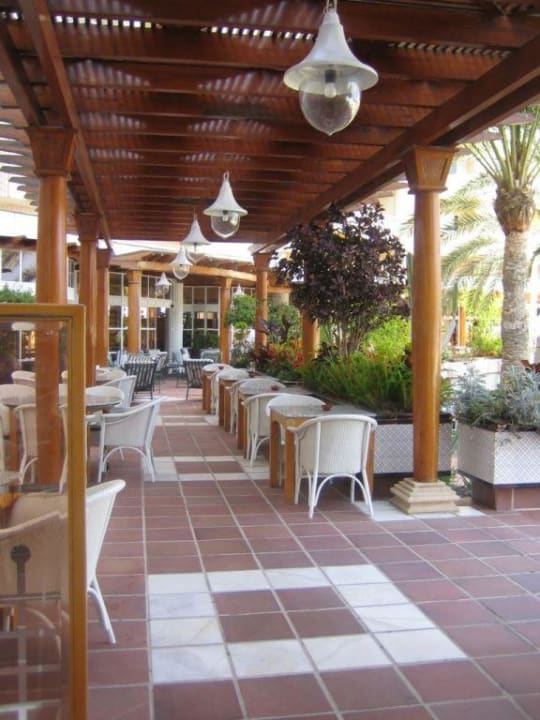 Terrasse des Hotels Tres Islas Hotel Riu Palace Tres Islas
