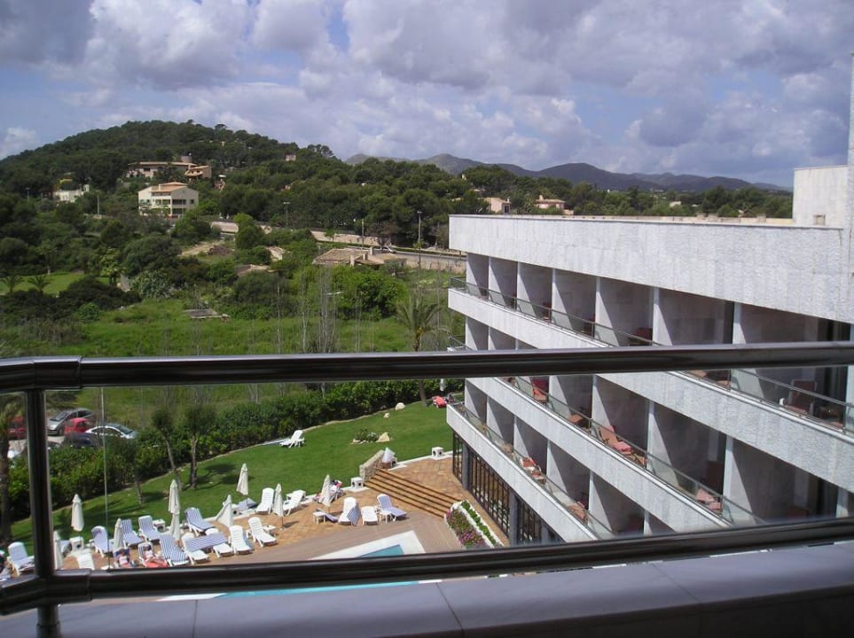 Aussicht vom Balkon mit der Zimmer Nr. 412 Hotel Serrano Palace