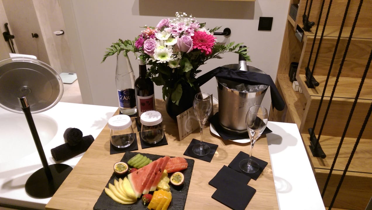 Zimmer Domes Noruz Chania, Autograph Collection