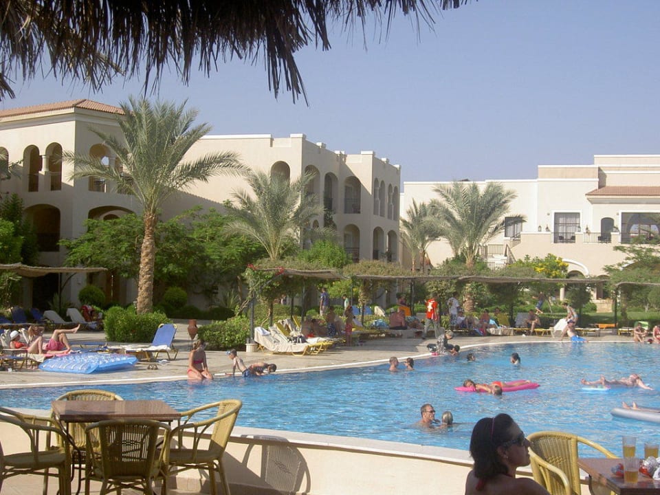 Einer der zahlreichen Pools Jaz Mirabel Park & Club