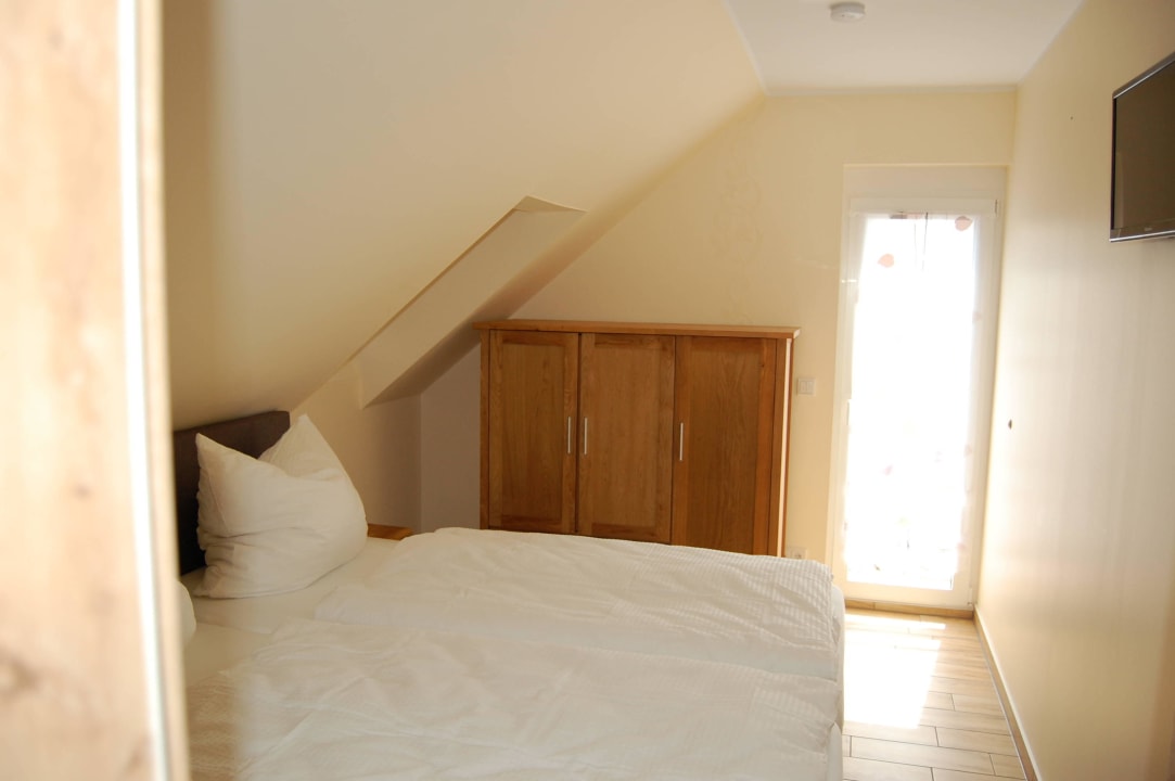 Ferienwohnung Dachgeschoss, 2 Schlafzimmer Ferienwohnung am Mühlstein