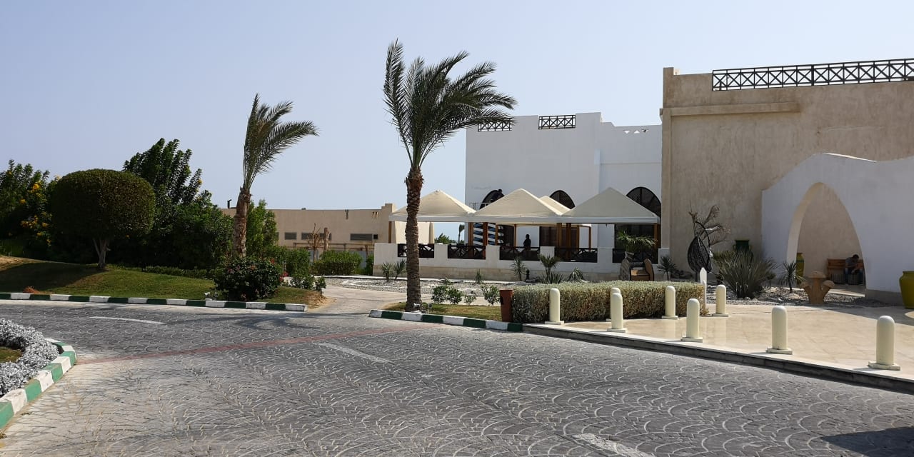 Außenansicht Hilton Marsa Alam Nubian Resort