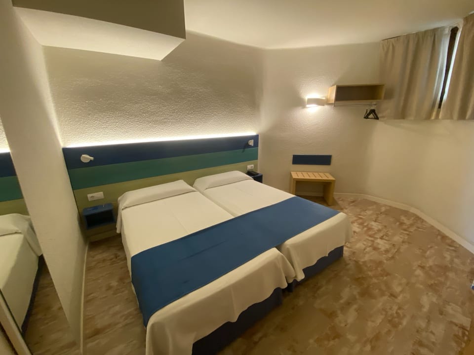 Zimmer HOVIMA La Pinta Beachfront Family Hotel