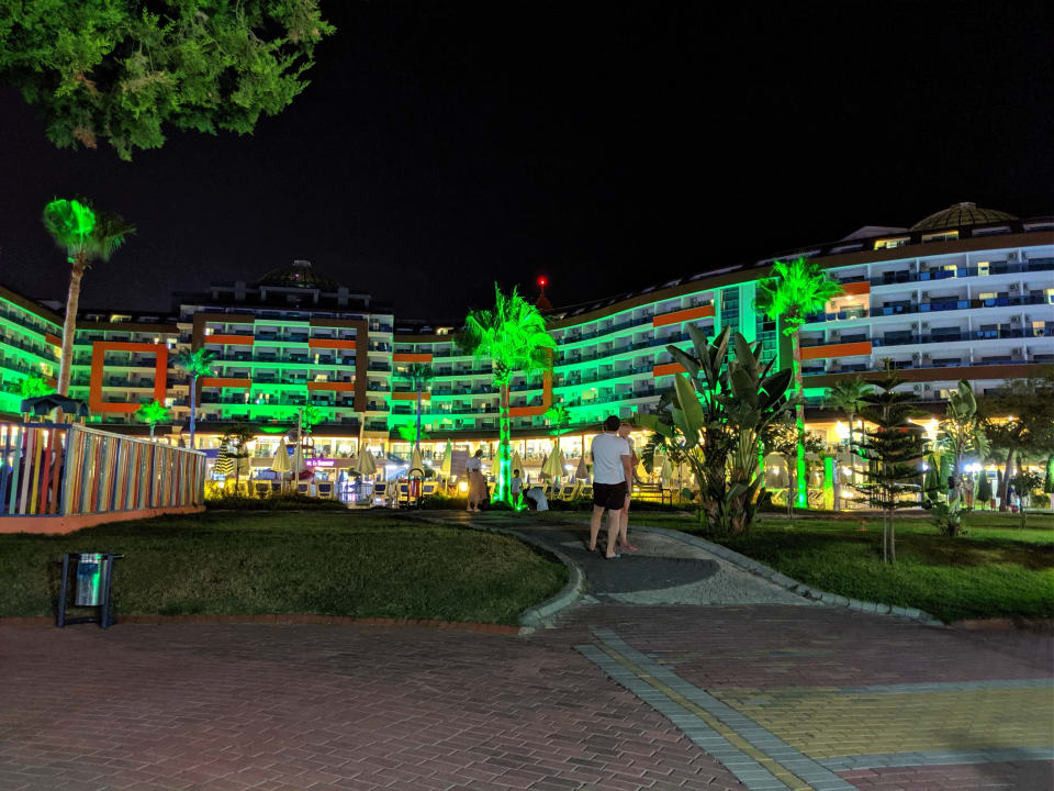 Außenansicht Lonicera Resort & Spa Hotel