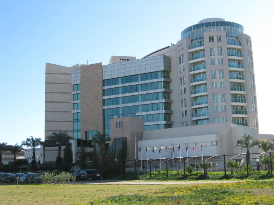 Blick von der Straße Sherwood Exclusive Lara