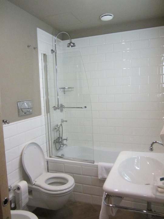 Badezimmer UNAHOTELS Palazzo Mannaioni Toscana