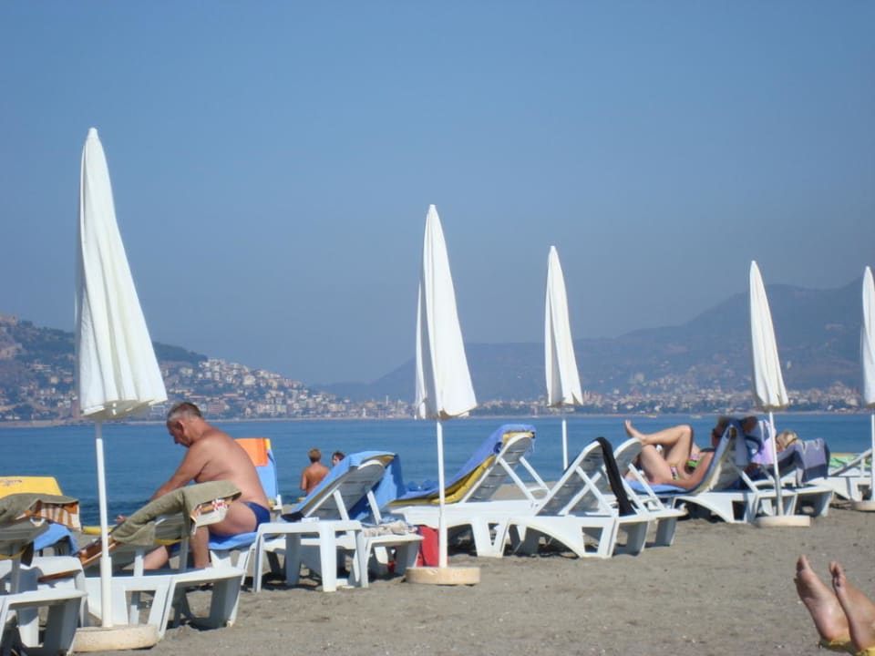 Genügend Liegen für alle Labranda Alantur Resort