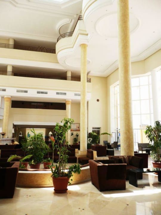 Hotelowy hall Skanes Serail Aquapark