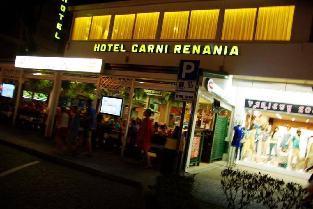 Shopping in der Nacht Hotel Garni Renania