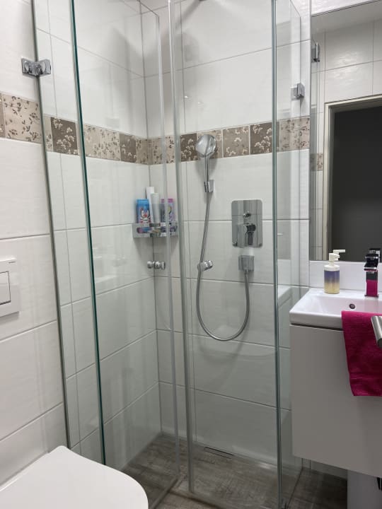 Zimmer Hotel Neuenburger Hof