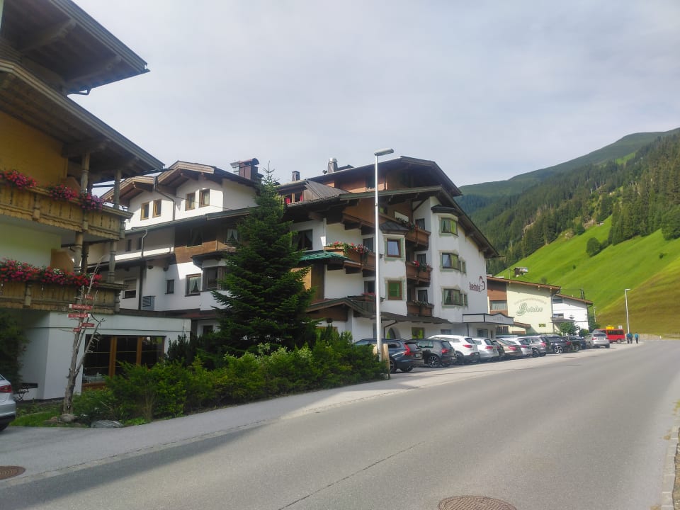 Außenansicht Auenhotel