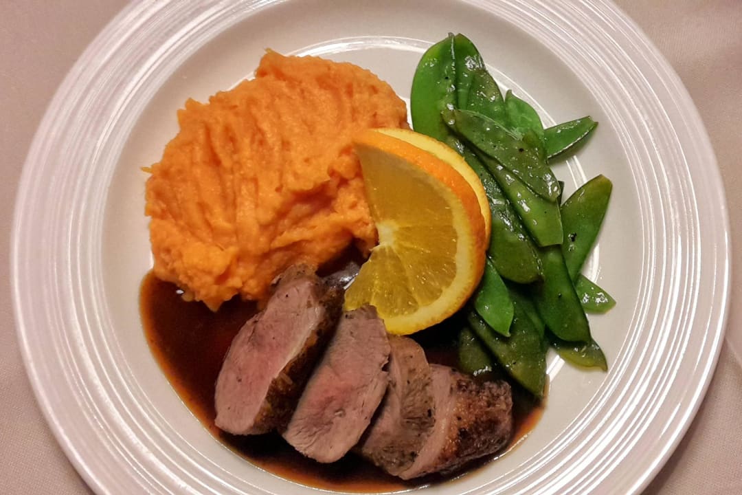 Entenbrust, Süßkartoffel und Zuckerschoten Gästehaus Hörnerblick