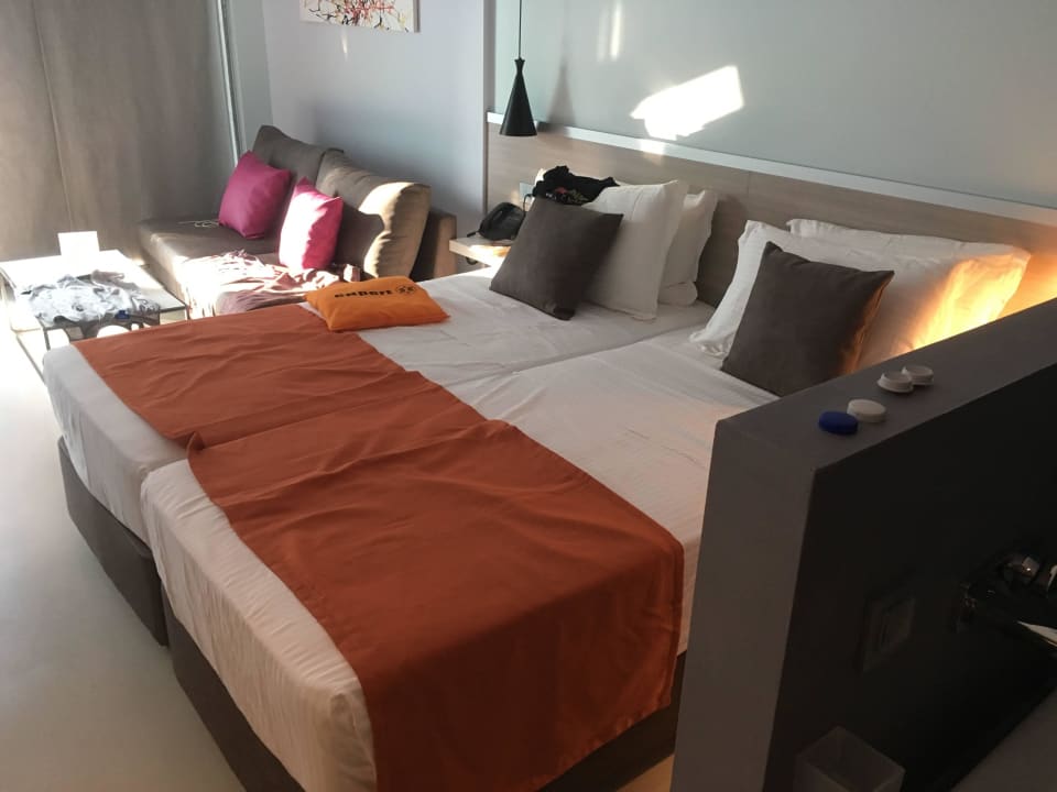 Tolles Boxspringbett Harmony Boutique Resort