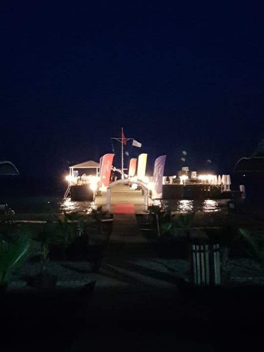 Strand Sherwood Exclusive Lara