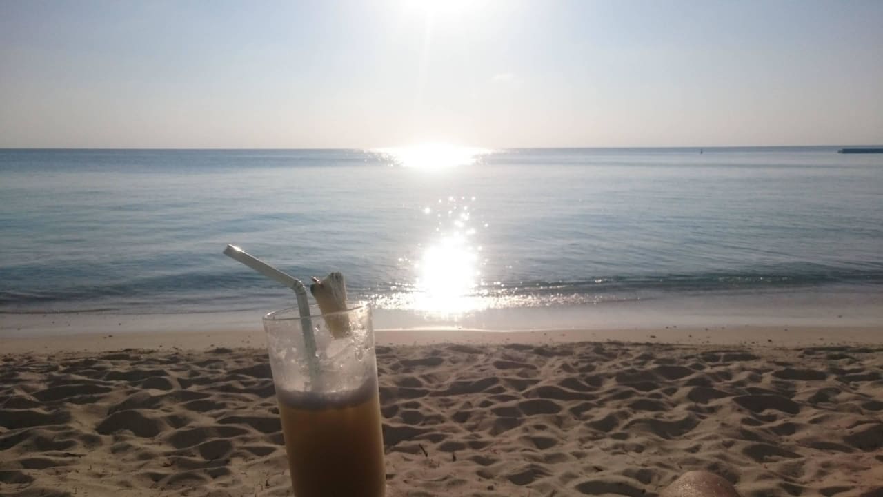 6 Veligandu Maldives Resort Island