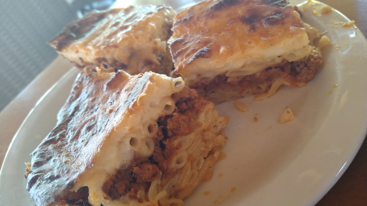 Gastro Anissa Beach & Village