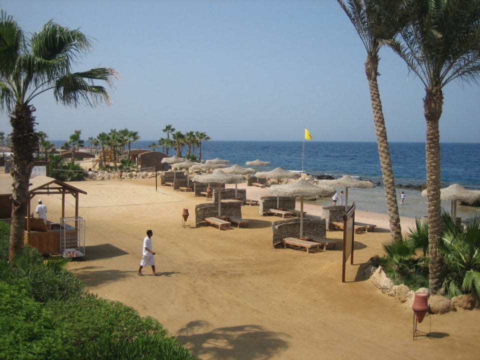 Erste Strandabschnitt Pickalbatros Citadel Resort