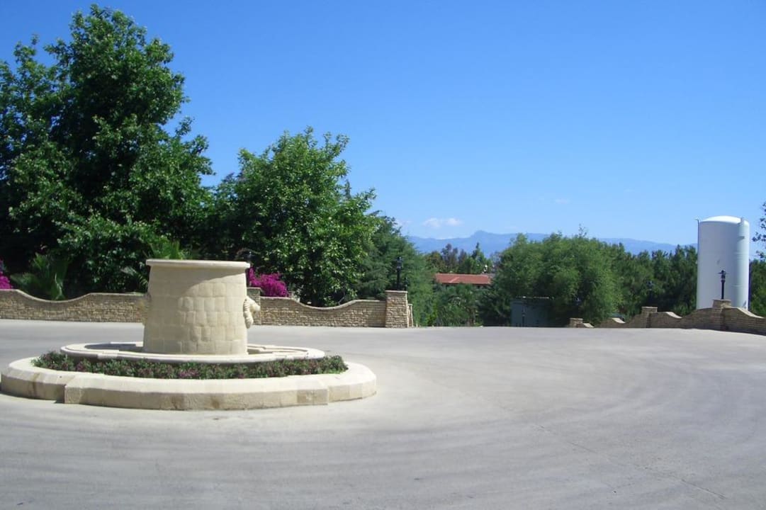 Zufahrt Melas Resort Hotel