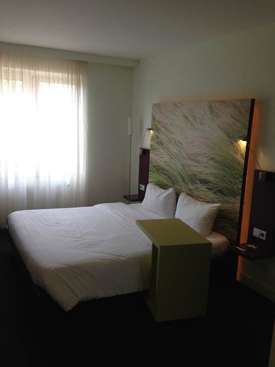 Extra grosses Bett ibis Styles Hamburg Alster City