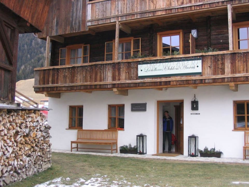 Außenansicht Landhaus & Schloss Anras