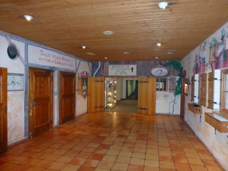 Unterirdischer Verbindungsgang Dorint Sporthotel Garmisch-Partenkirchen