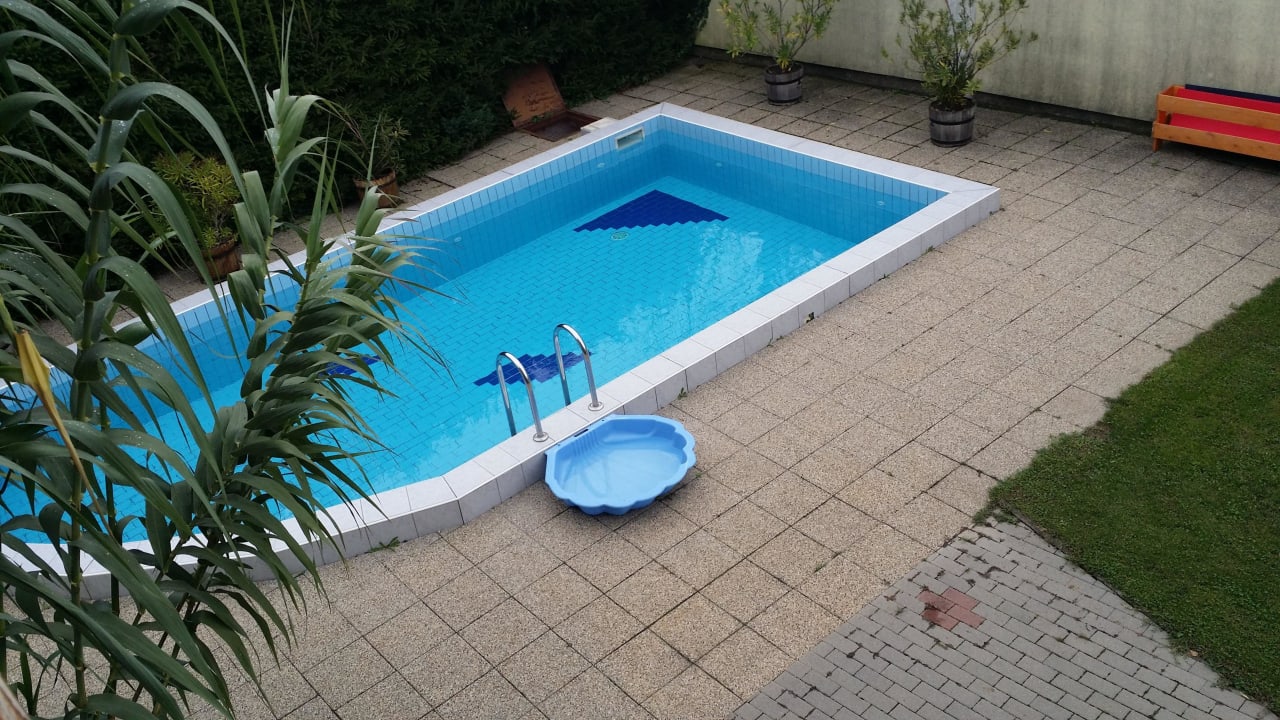 Poolansicht von unserem Zimmer Pension Erika