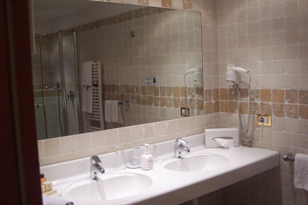 Bad Hotel Tharerwirt