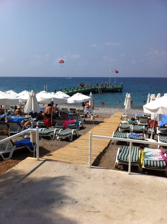 Strandzugang Hotel Meryan