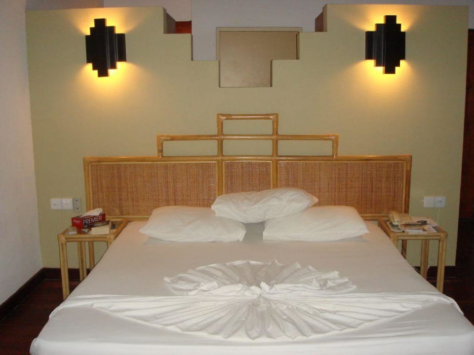 Zimmer / Bett Adaaran Select Meedhupparu Island Resort - Premium All Inclusive
