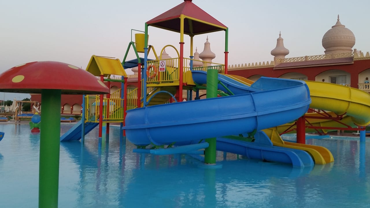 Sehr schöner Kinderpool. Pickalbatros Alf Leila Wa Leila Resort - Neverland Hurghada
