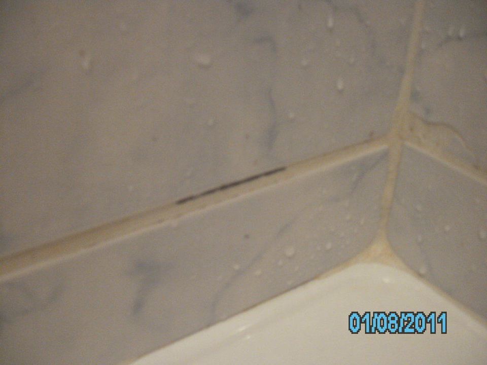 Schimmel im bad Hotel Kiss Family