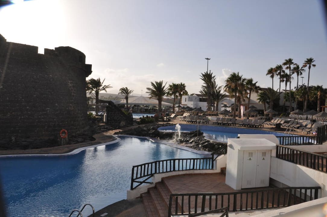 Pool mit Festung Barceló Fuerteventura Castillo
