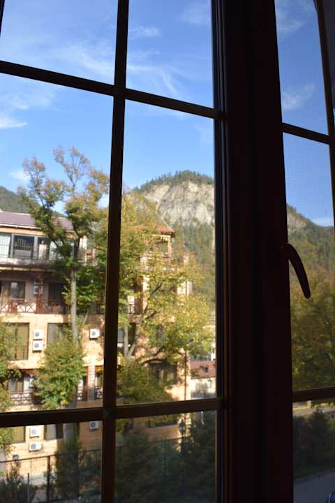 Blick aus unserem Zimmerfenster Hotel & Spa Borjomi Palace