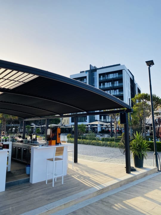 Strand Supreme Hotel