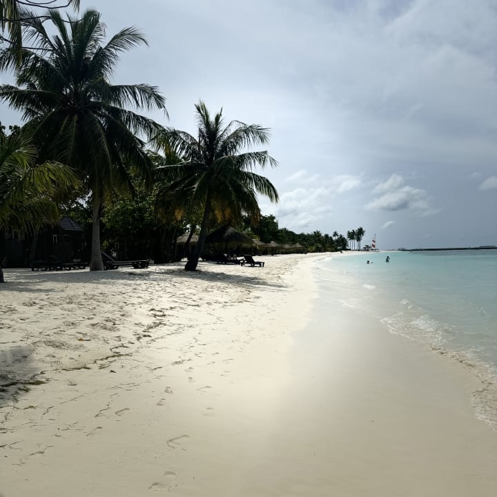 Strand Kuredu Island Resort & Spa