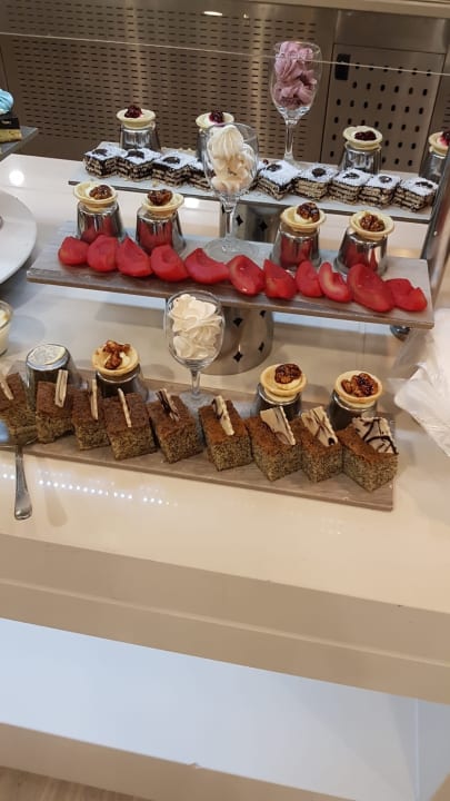 Gastro The Sense Deluxe Hotel