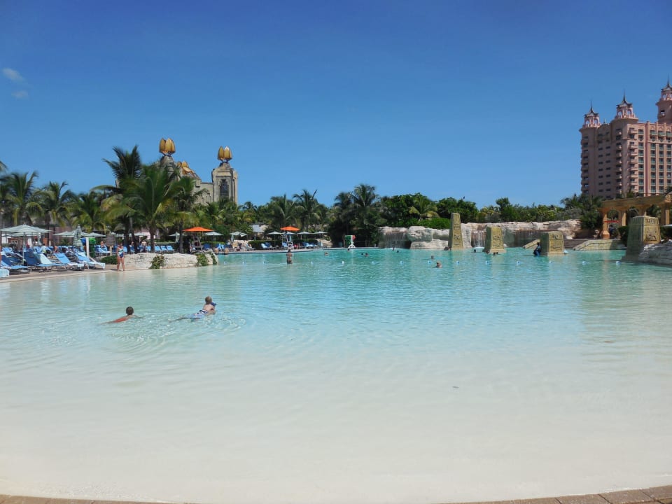 Einer der Pools The Coral at Atlantis