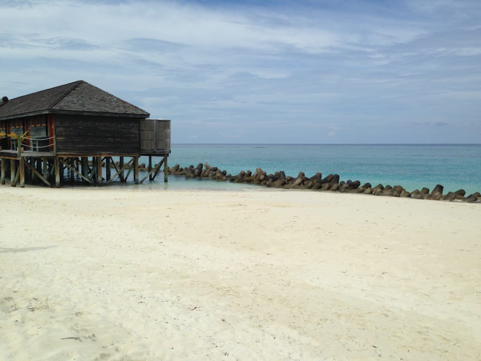 Strand Kuredu Island Resort & Spa
