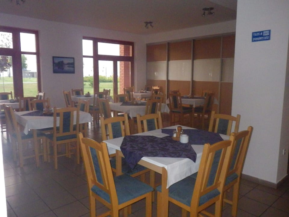 Frühstücksraum Hotel Holiday