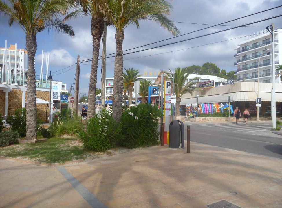Ein Strandausgang NYX Hotel Ibiza - adults only