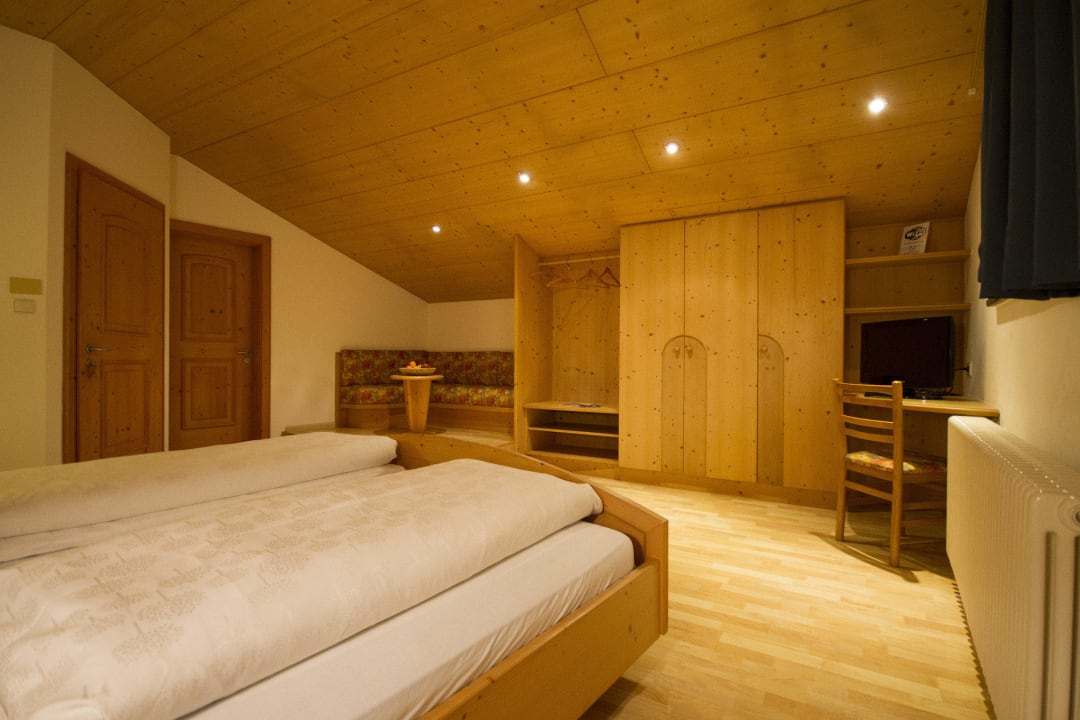 Zimmer Nr. 15 Gasthof Walther von der Vogelweide