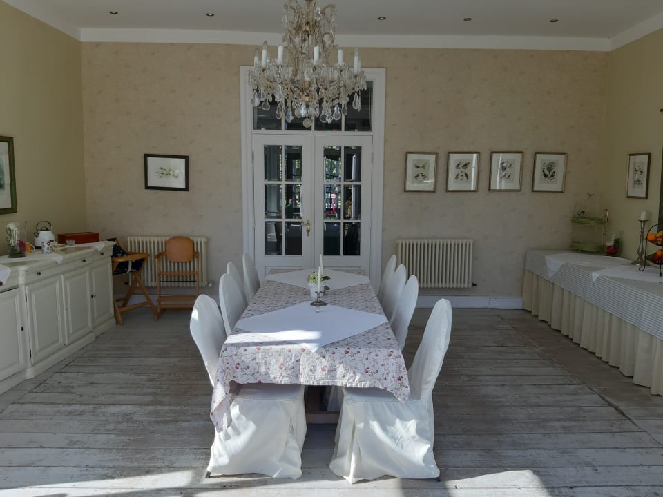 Zimmer Ferien & Pferdehof Gut Klein Nienhagen