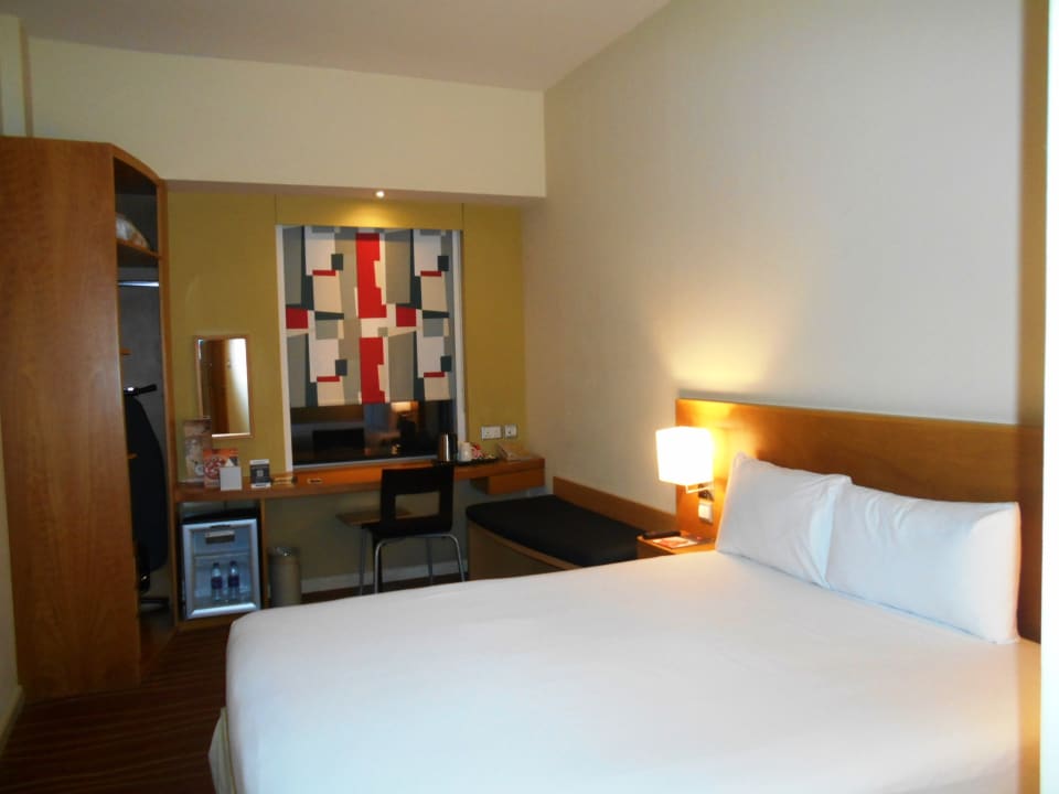 Zimmer ibis Al Rigga
