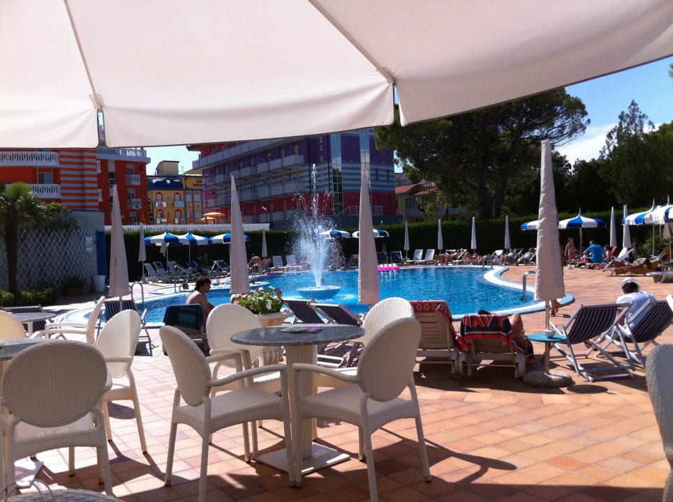 Gepflegte Poolanlage, aber am Meer ist es schöner Hotel Principe Caorle