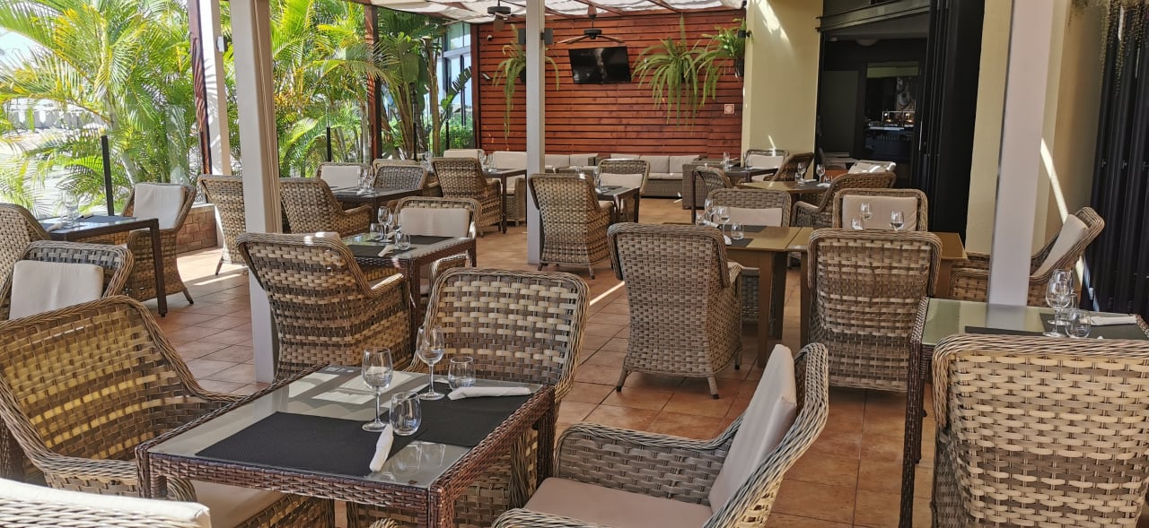 Gastro Calheta Beach