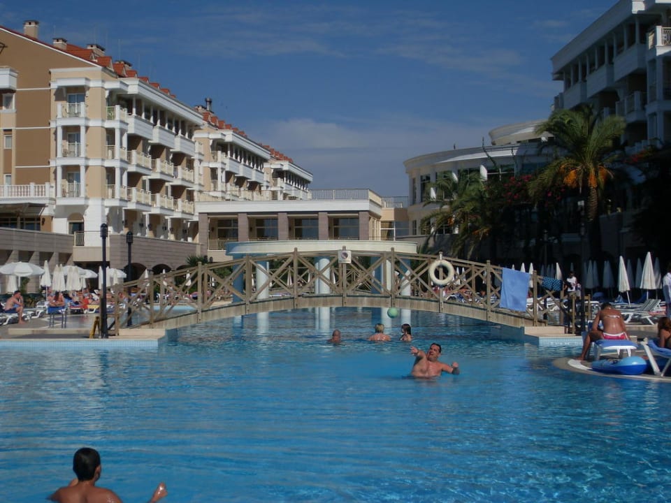Blick über die Poollandschaft Trendy Aspendos Beach Hotel