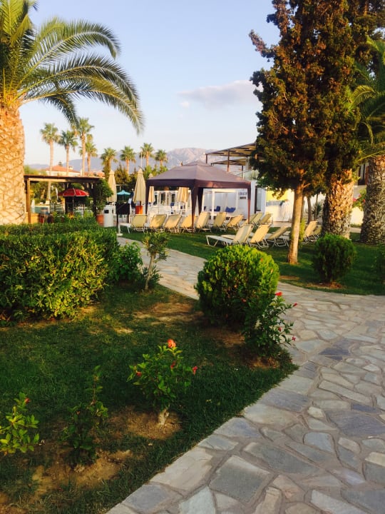 Gartenanlage Atlantica Marmari Beach