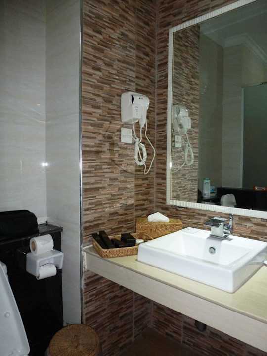 Zimmer Nr. 301 - Badezimmer Hotel Mandalay City