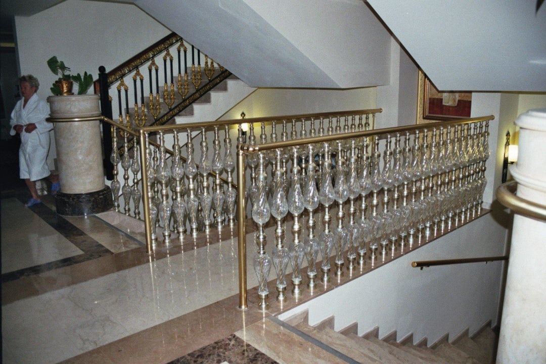 Treppenhaus im Hotelbereich Diamond Excellence Resort & Spa